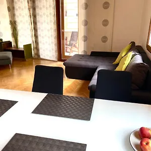 Heart By Gozsdu Apartman