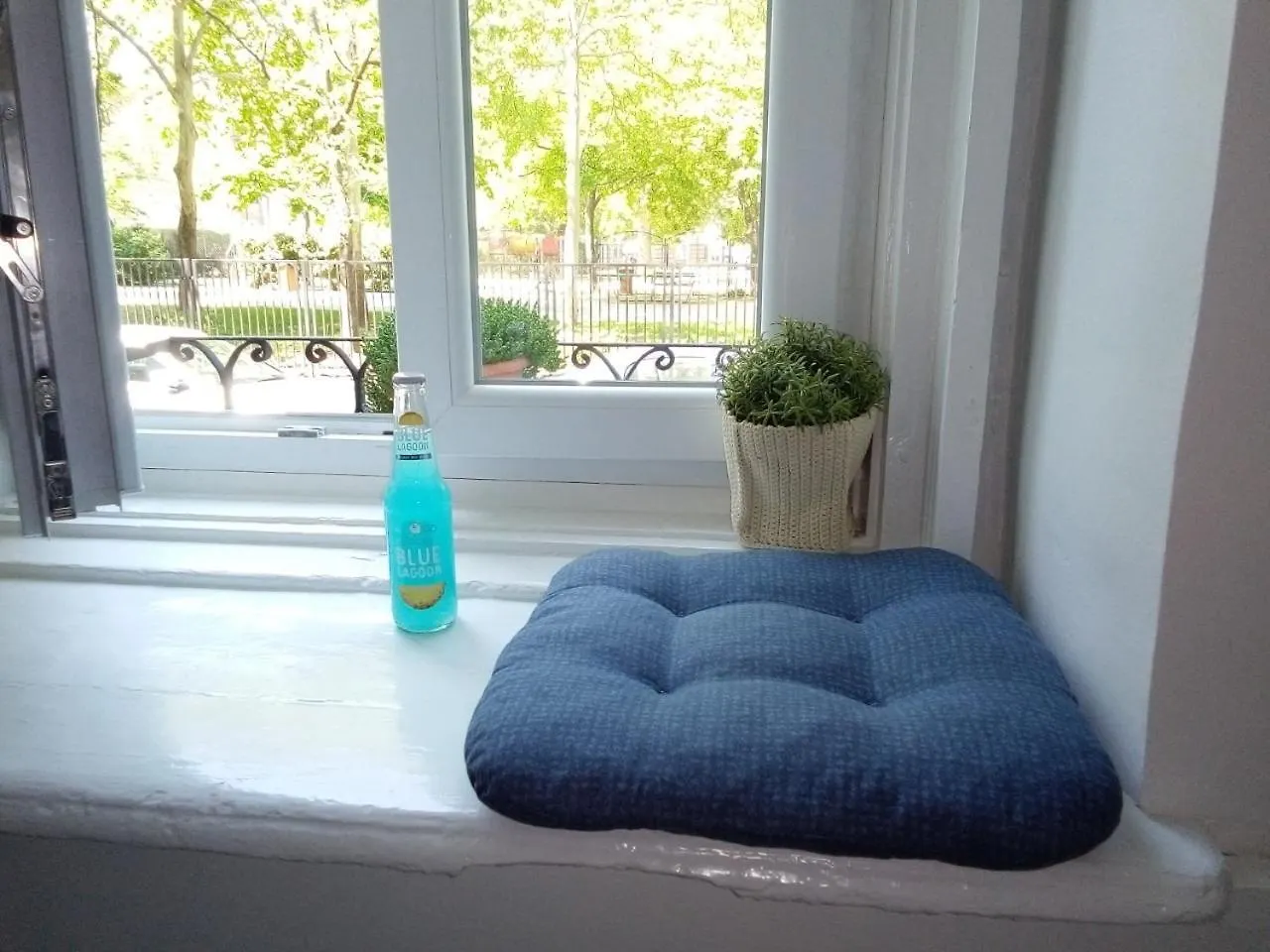 Sunny City Apartment Facing The Park Budapest